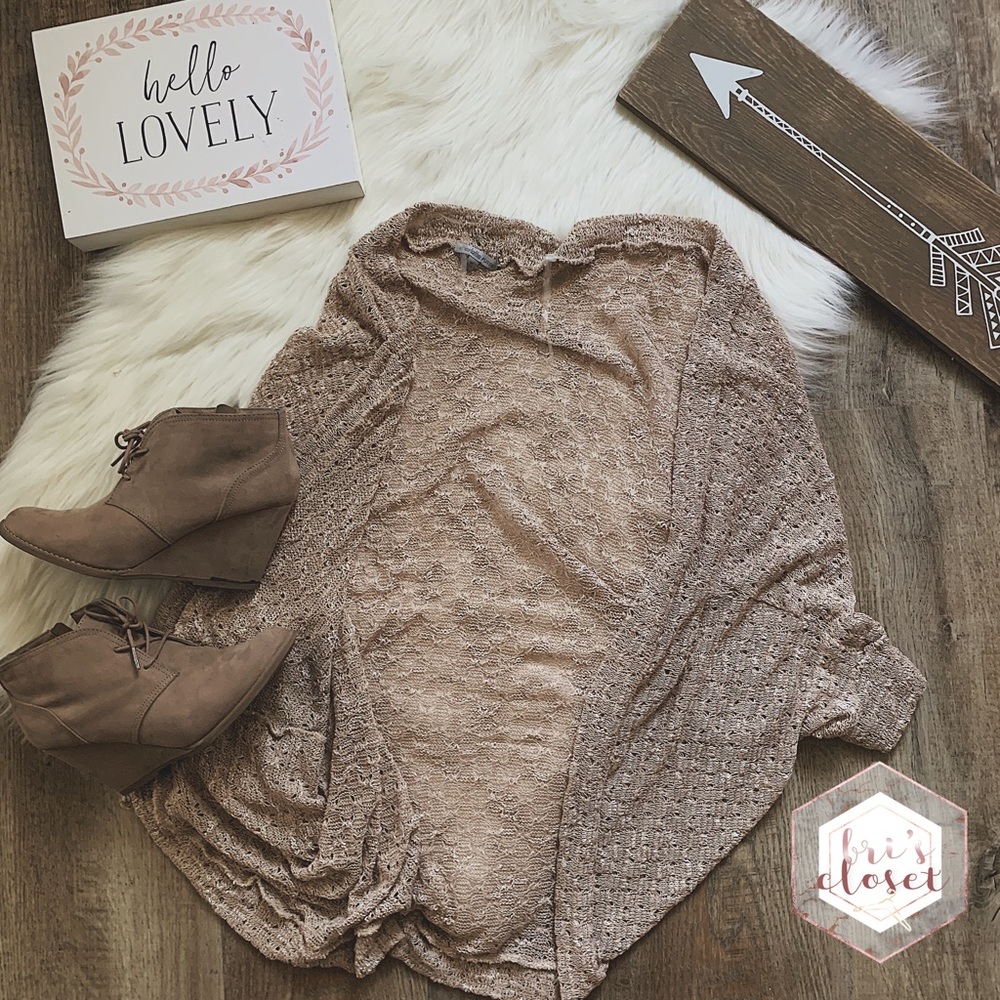 Open Faced Oversized Cardigan | Medium